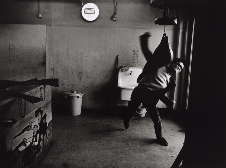 Shomei Tomatsu; Editor, Takuma Nakahira, Shinjuku, Tokyo, 1964 Collection of the Art Institute of Chicago © Shomei Tomatsu - INTERFACE