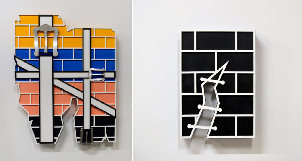 Links das Kunstwerk "Slipping Away From Me" von Liam Fallon, eine bunte Backsteinmauer mit Gürtelschnallen. Rechts das Kunstwerk "Black Brick" von Liam Fallon, eine schwarze Backsteinwand mit einem zugenähten Riss.