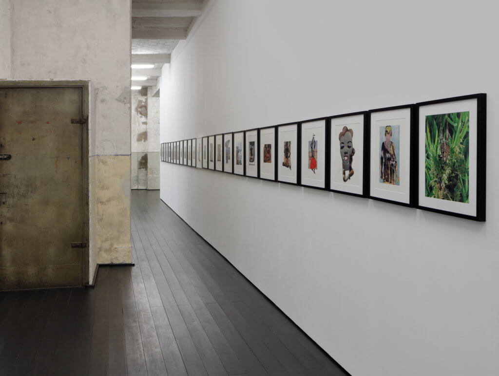 Die Collagen von Michael Sayles hängen in der Berliner Galerie xavierlaboulbenne.