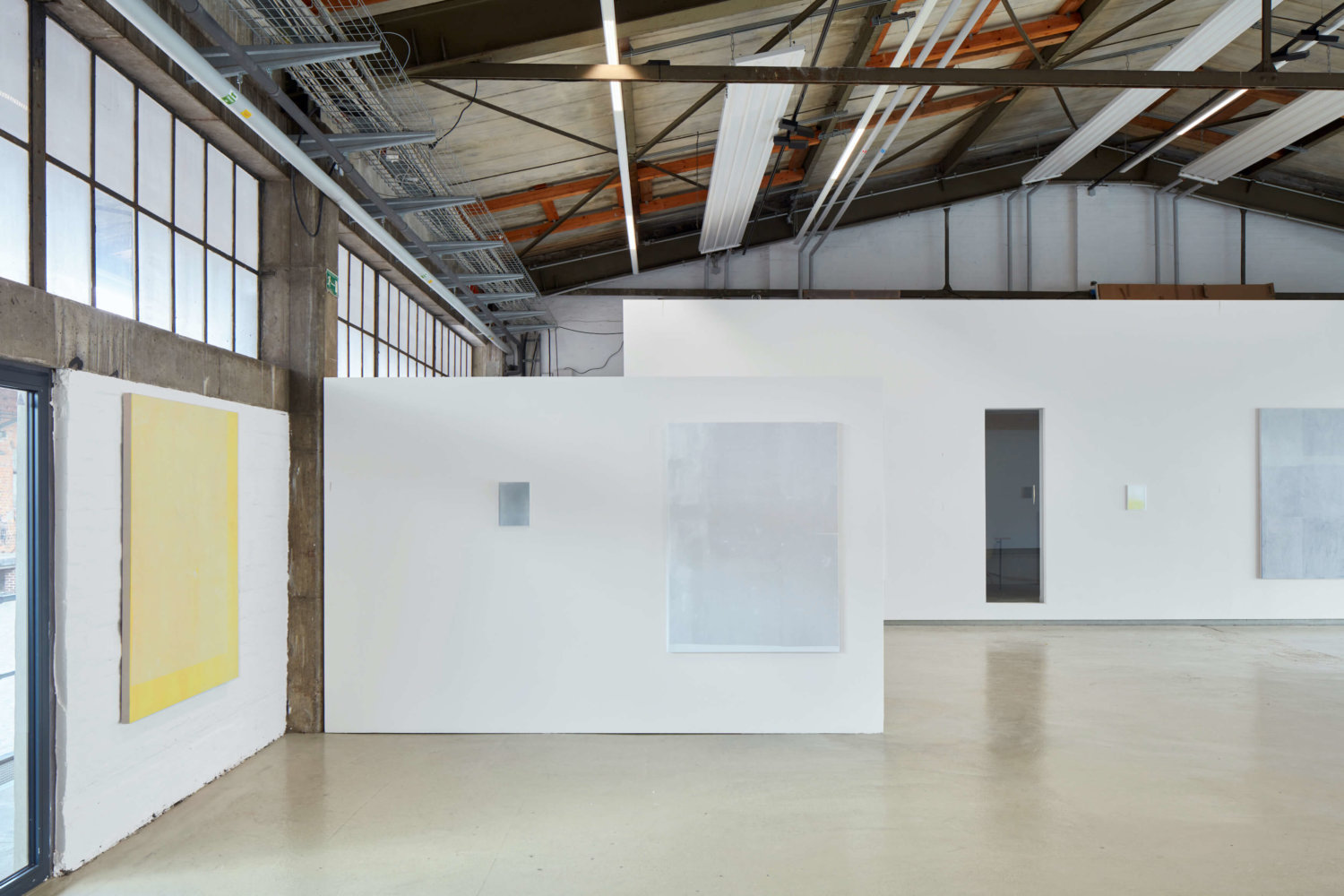 Linus Rauch, Installation view, "Permanente", 2022, Photo: Edward Greiner.